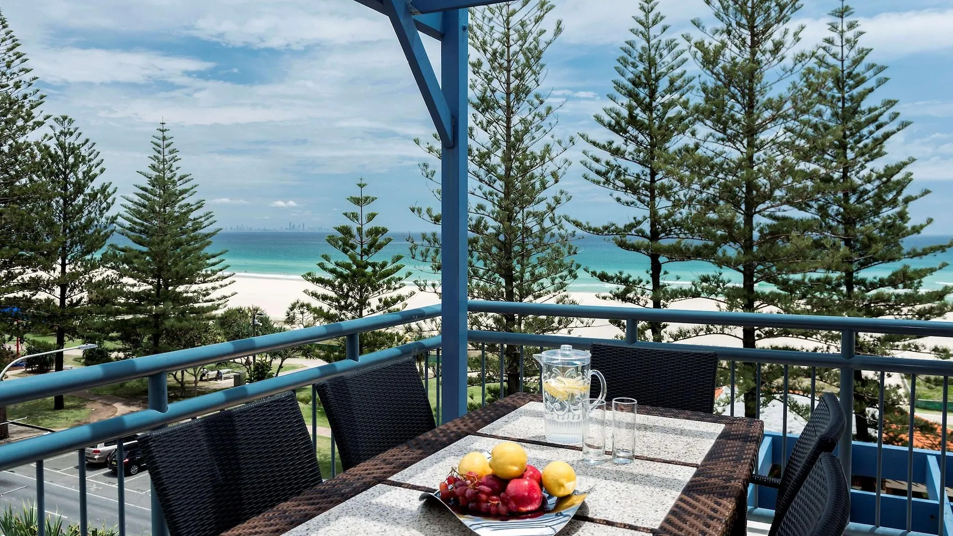 Oaks Gold Coast Calypso Plaza Suites