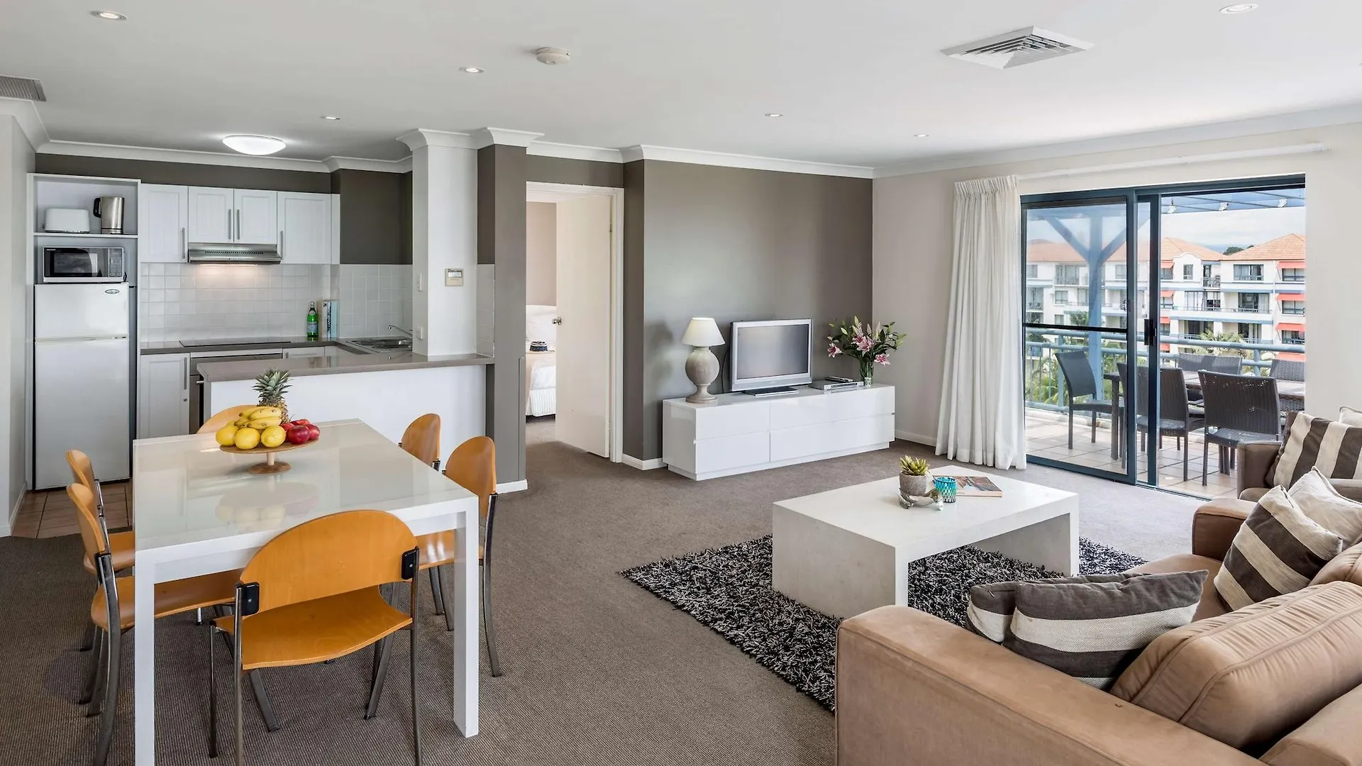Oaks Gold Coast Calypso Plaza Suites 4*,