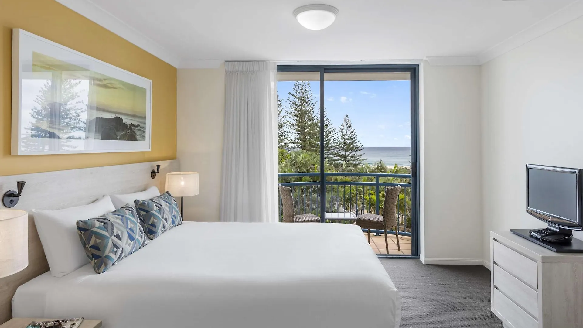 Oaks Gold Coast Calypso Plaza Suites 4*,