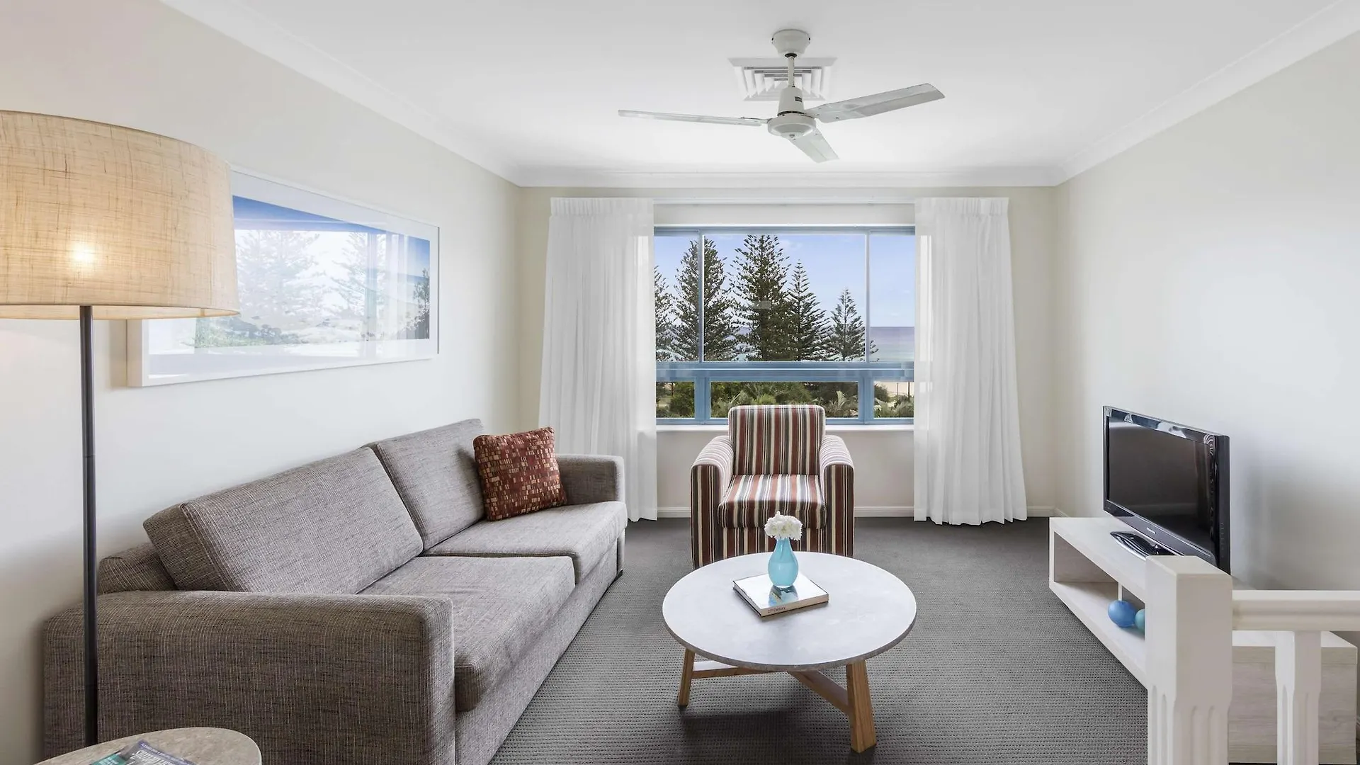 Oaks Gold Coast Calypso Plaza Suites